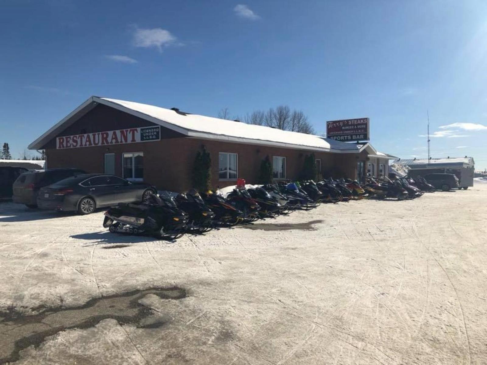 Thriftlodge Cochrane Exterior foto